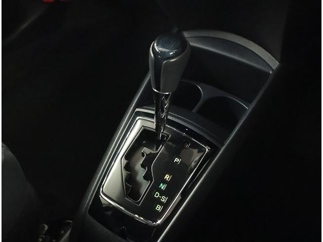 カローラアクシオ １．５Ｇ　横滑り防止装置　衝突軽減システム　ＥＴＣ付き　イモビ　スマートキー　ＡＵＸ　ワンセグテレビ　サイドエアバック　キーレスエントリー　点検記録簿　オートエアコン　ＡＢＳ　アイドリングストップ　メモリナビ（12枚目）