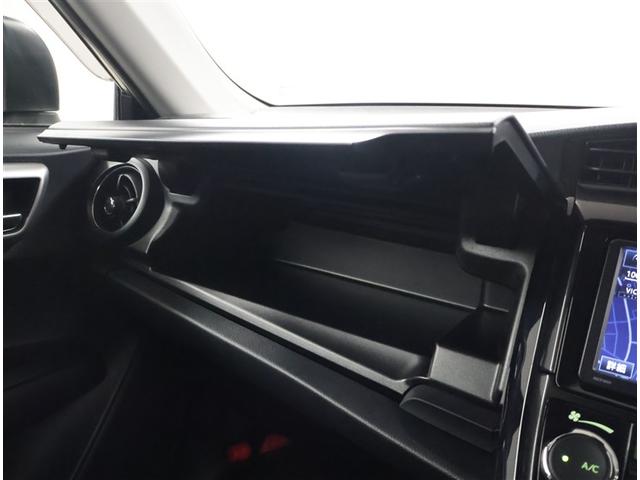 カローラアクシオ １．５Ｇ　横滑り防止装置　衝突軽減システム　ＥＴＣ付き　イモビ　スマートキー　ＡＵＸ　ワンセグテレビ　サイドエアバック　キーレスエントリー　点検記録簿　オートエアコン　ＡＢＳ　アイドリングストップ　メモリナビ（18枚目）