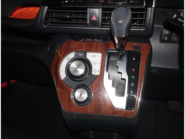 シエンタ ハイブリッドＧ　ブレーキサポート　Ｂカメラ　地デジ　ＤＶＤ　キーフリー　スマキー　横滑り防止システム　メモリナビ　ナビＴＶ　ウォークスルー　ＥＴＣ　ドライブレコーダー　イモビライザー　運転席エアバック　アルミホイール（12枚目）