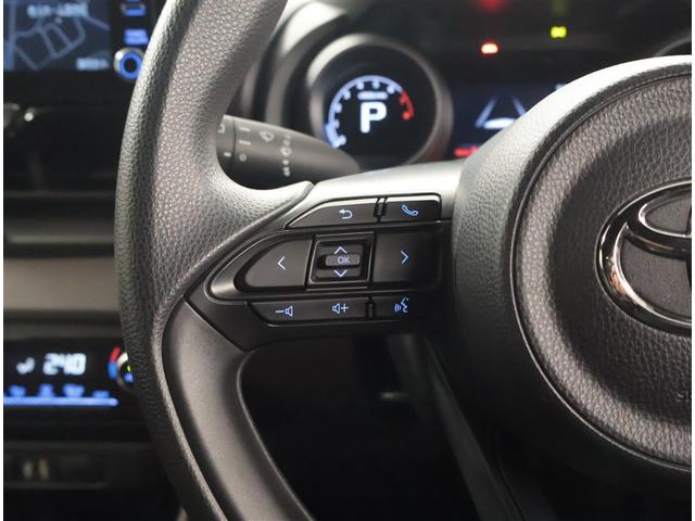 ヤリス Ｇ　衝突回避ブレーキ　盗難防止　ＬＥＤヘッド　横滑り防止機能　メモリナビ　スマートキー　オートエアコン　エアバッグ　ＡＢＳ　キーレス　パワーウィンドウ　ミュージックプレイヤー接続可　サイドエアバッグ　ナビ（7枚目）