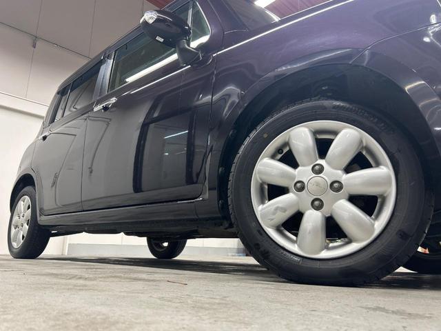 【純正１４インチアルミホイール】外観にマッチした純正アルミホイールを装着しております。各種社外アルミホイールや、スタッドレスタイヤも取扱いしております。是非ご相談ください♪