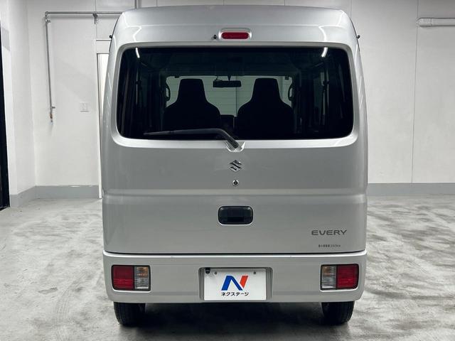 安心の最長10年・走行無制限保証(有償)をご用意。保証内容も充実はもちろん、無料点検&オイル交換や、年中無休の全国・24時間ロードサービスも付帯されておりますのでご安心下さい。