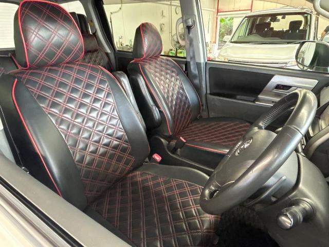 運転席シート廻りは使用感も少なく、良好な状態となっています。丁寧に使われていたことがよくわかりますね。