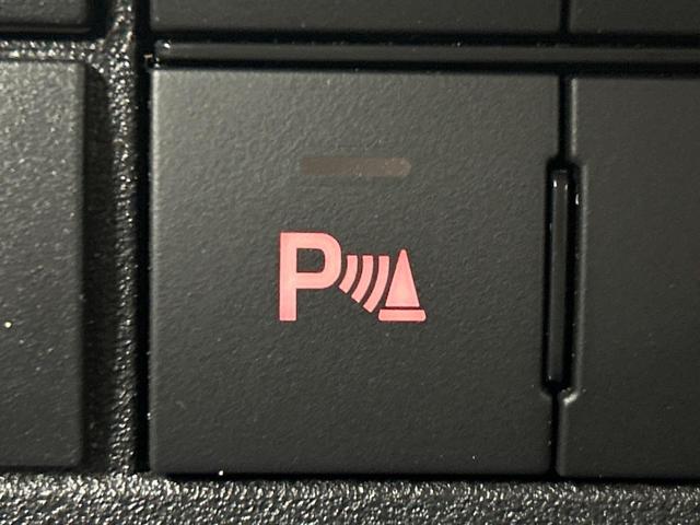 【コーナーセンサー】バンパーに付いたセンサーが障害物を検知！一定の距離に近づくとアラートで教えてくれます♪狭い駐車スペースや車庫入れ時も安心ですね☆