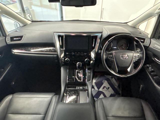 アルファード 2.5S Cパッケージ サンルーフ 両側電動ドア バックカメラ 衝突被害軽減システム レーダークルーズ 電動リアゲート レザー調シート 前席シートエアコン ドラレコ コーナーセンサー スマートキー LEDヘッド ETC(2枚目)