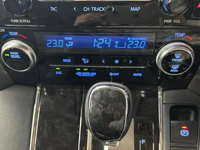 アルファード 2.5S Cパッケージ サンルーフ 両側電動ドア バックカメラ 衝突被害軽減システム レーダークルーズ 電動リアゲート レザー調シート 前席シートエアコン ドラレコ コーナーセンサー スマートキー LEDヘッド ETC(8枚目)