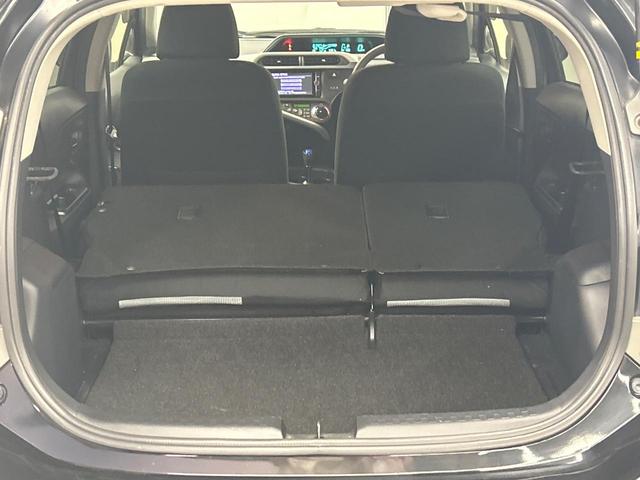 アクア Ｓ　純正ＳＤナビ　バックカメラ　スマートキー　ＬＥＤヘッド　オートライト　オートエアコン　Ｂｌｕｅｔｏｏｔｈ　ＣＤ　ＤＶＤ再生　フルセグ（9枚目）