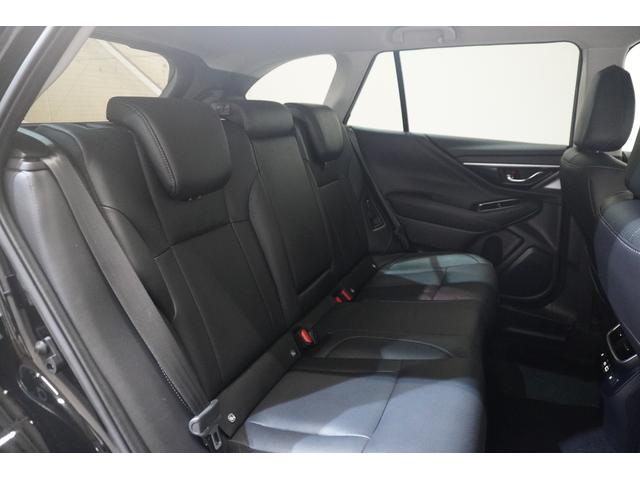 レガシィアウトバック ブラックセレクション元当社社用車　１１．６インチディスプレイ　フロント・サイド・リヤカメラ　リヤビークルディテクション　シートベンチレーション　Ｘ－ＭＯＤＥ　パワーシート　シートヒーター　シートポジションメモリー　ドライバーモニタリングシステム　ＳＩ－ＤＲＩＶＥ（18枚目）