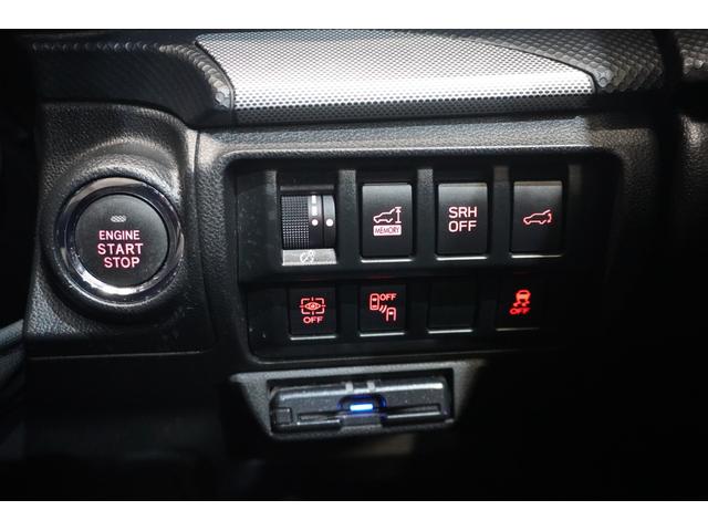 フォレスター Advance 電動ガラスサンルーフ 新品タイヤ4本交換付 パナソニック8インチナビ フロント・サイド・リヤカメラ ドラレコ ETC2.0 リヤビークルディテクション ドライバーモニタリングシステム X-MODE リヤコーナーセンサー シートポジションメモリー(12枚目)