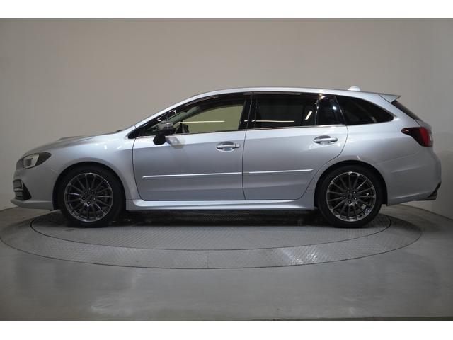 レヴォーグ １．６ＳＴＩ　Ｓｐｏｒｔ　アイサイト　ドラレコ　ＥＴＣ２．０　ＤＩＡＴＯＮＥサウンド７インチナビ　サイド・リヤカメラ　リヤビークルディテクション　ハイビームアシスト　ヒルスタートアシスト　本革シート　シートポジションメモリー　シートヒーター　パワーシート（3枚目）