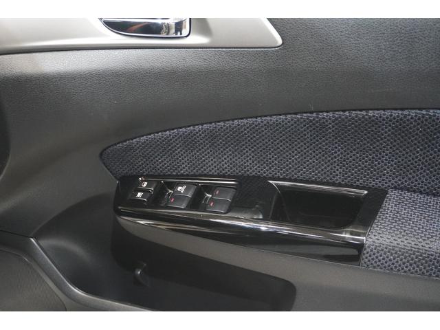 エクシーガクロスオーバー7 X-BREAK EyeSight搭載車 新品タイヤ4本交換付 カロッツェリア7インチフルセグナビ バックカメラ ETC パワーシート シートヒーター 3モードSI-DRIVE 全面UVカットガラス 撥水シート スポーツルミネセントメーター ルーフレール(13枚目)