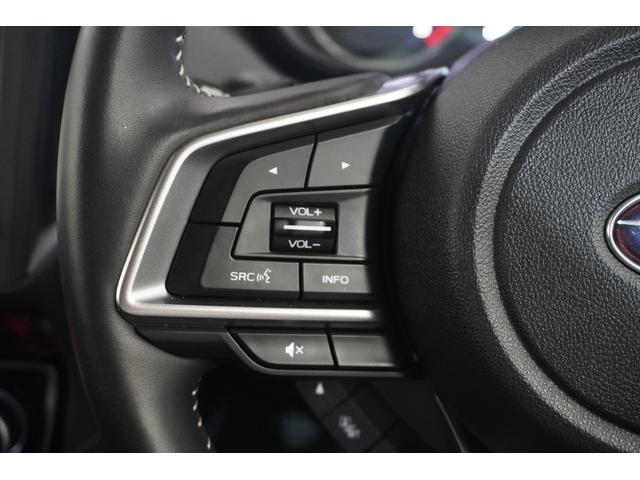 一部のオーディオ操作等はステアリングスイッチからも可能です！ステアリングから手を離すことなく安全に操作できます！