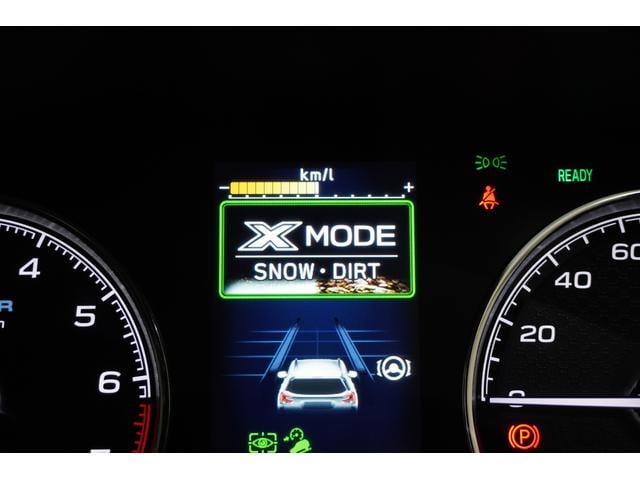 悪路走破性を高めるＸ−ＭＯＤＥ！スイッチＯＮで雪道や荒れた山道を登板する時などタイヤが空転してしまうシーンで瞬時に制御が介入！４輪の駆動力やブレーキなどを適切にコントロールして脱出をサポートします！