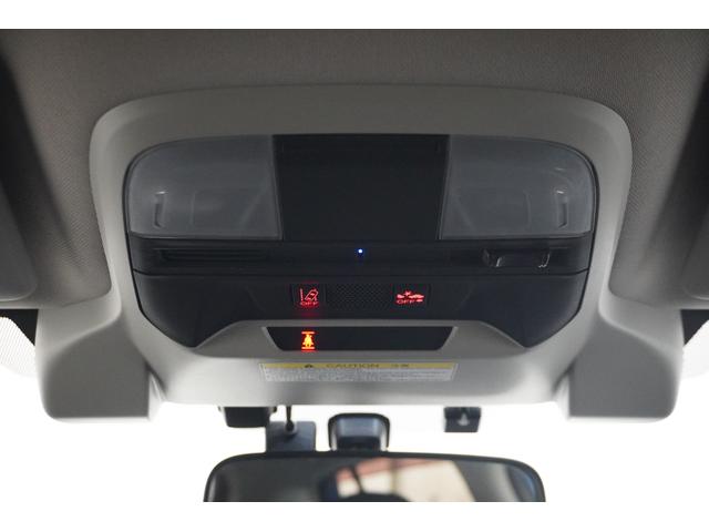 �A�C�T�C�g�̃X�e���I�J�����͐l�̖ڂƓ����悤�ɋ����ƌ`���F�����鎖���\�ŁA�N���}�����łȂ�������K�[�h���[���A���s�҂⎩�]�Ԃ܂ŔF���ł��܂��I�t�����g�}�b�v�����v�ɋ@�\�n�m�^�n�e�e�̃X�C�b�`�L�I