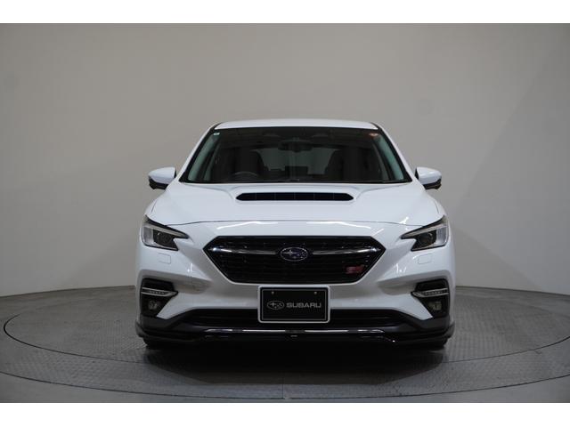 レヴォーグ ＳＴＩスポーツＥＸ　ブラックインテリアセレクション　ドラレコ　１１．６インチディスプレイナビ　３Ｄデジタルマルチビューモニター　ＥＴＣ２．０　リヤビークルディテクション　リヤコーナーセンサー　シートポジションメモリー　ステアリング連動ＬＥＤヘッドランプ（4枚目）