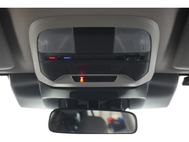 �A�C�T�C�g�̃X�e���I�J�����͐l�̖ڂƓ����悤�ɋ����ƌ`���F�����鎖���\�ŁA�N���}�����łȂ�������K�[�h���[���A���s�҂⎩�]�Ԃ܂ŔF���ł��܂��I�t�����g�}�b�v�����v�ɋ@�\�n�m�^�n�e�e�̃X�C�b�`�L�I