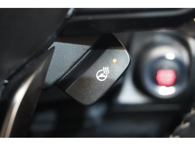 ���������f�����茳�����߂�X�e�A�����O�q�[�^�[���������܂��B