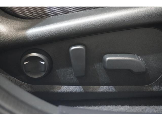 クロストレック ツーリング　元当社デモカー　１１．６インチディスプレイナビ　３Ｄデジタルマルチビューモニター　リヤビークルディテクション　リヤコーナーセンサー　ステアリング連動ＬＥＤヘッドランプ　シートポジションメモリー　シートヒーター　ドライバーモニタリングシステム（17枚目）