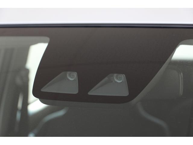 �Q�̃J�����ň��S���m�ہB�X�}�[�g�A�V�X�g�͌�����Ă��܂��B�Փˌx��@�\�E�Փˉ���x���u���[�L�@�\�E�Ԑ���E�x��@�\�E�`�s�딭�i�}������@�\�E��s�Ԕ��M���m�点�@�\�ȂǂȂǈ��S���Ă񂱐���I�I