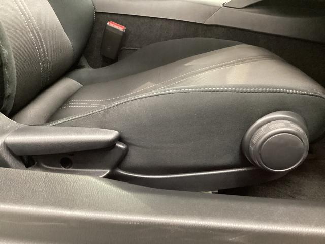 ロードスター Ｓ　スペシャルパッケージ　マツダコネクト　ＢＯＳＥ　ナビＳＤ　ＥＴＣ２．０　バックカメラ　ＡｐｐｌｅＣａｒＰｌａｙ／Ａｎｄｒｏｉｄ　Ａｕｔｏ　Ｂｌｕｅｔｏｏｔｈ　Ｗエアバック　ブルートゥース　アドバンスドキー　１オーナー（8枚目）