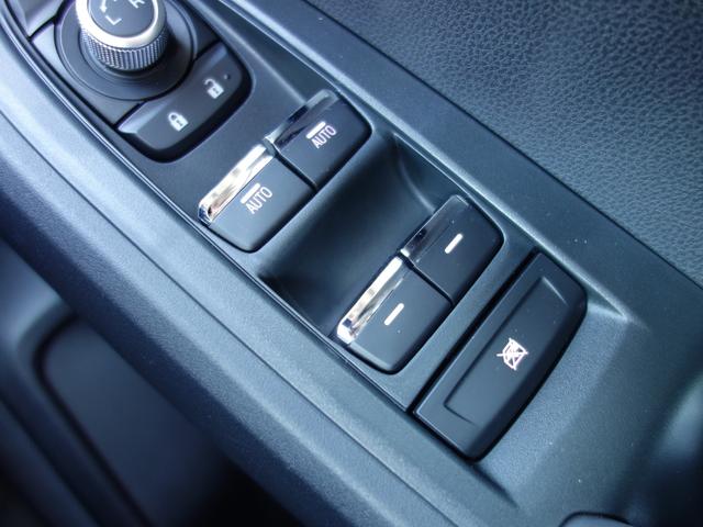 クロストレック Ｔｏｕｒｉｎｇ　ナビ　Ｒカメラ　ＥＴＣ　ドラレコ　ナビゲーション　Ｒカメラ　ＥＴＣ　ドライブレコーダー　障害物センサー　フロント＆リヤフォグランプ　ドアバイザー　カーゴステップパネル（樹脂製）　パワーシート　シートヒーター　アイサイト（41枚目）