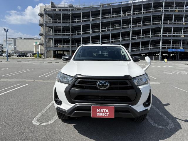 ハイラックス Ｘ　ＥＴＣ／過給器設定モデル／バックカメラ／Ｂｌｕｅｔｏｏｔｈ／ＣＤ／ＤＶＤ　４Ｘ４　ＵＳＢ　ＥＳＣ　助手席エアバッグ　カーテンエアバッグ　キーレス　エアコン　ＡＢＳ　ナビＴＶ　ＥＴＣ車載器　ＤＶＤ（8枚目）