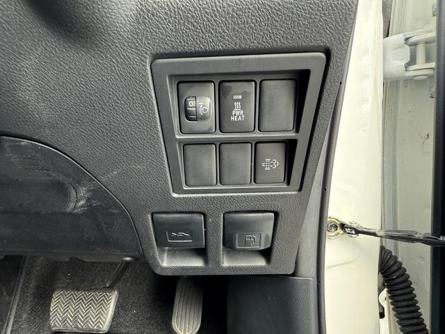 ハイラックス Ｘ　ＥＴＣ／過給器設定モデル／バックカメラ／Ｂｌｕｅｔｏｏｔｈ／ＣＤ／ＤＶＤ　４Ｘ４　ＵＳＢ　ＥＳＣ　助手席エアバッグ　カーテンエアバッグ　キーレス　エアコン　ＡＢＳ　ナビＴＶ　ＥＴＣ車載器　ＤＶＤ（26枚目）