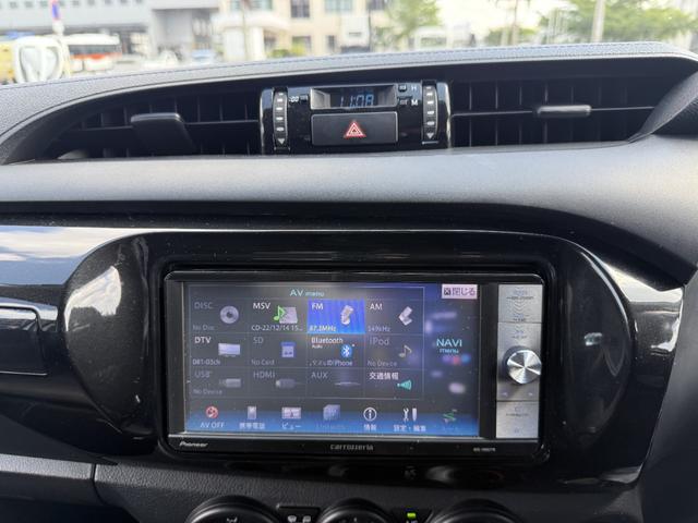 ハイラックス Ｘ　ＥＴＣ／過給器設定モデル／バックカメラ／Ｂｌｕｅｔｏｏｔｈ／ＣＤ／ＤＶＤ　４Ｘ４　ＵＳＢ　ＥＳＣ　助手席エアバッグ　カーテンエアバッグ　キーレス　エアコン　ＡＢＳ　ナビＴＶ　ＥＴＣ車載器　ＤＶＤ（30枚目）