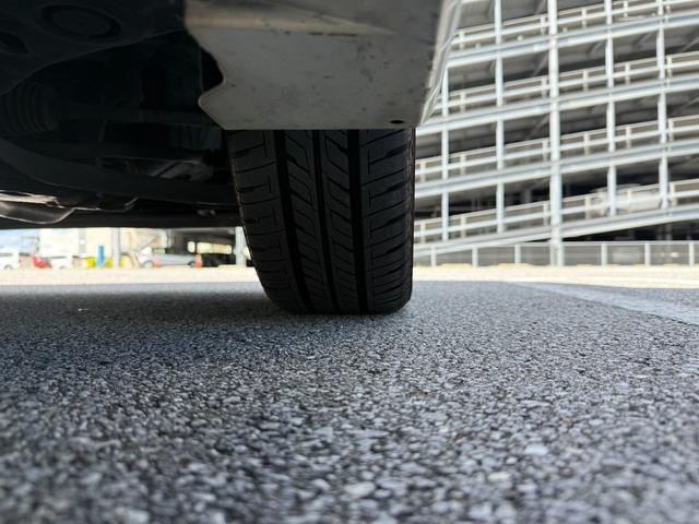 査定員が車両をしっかりチェック