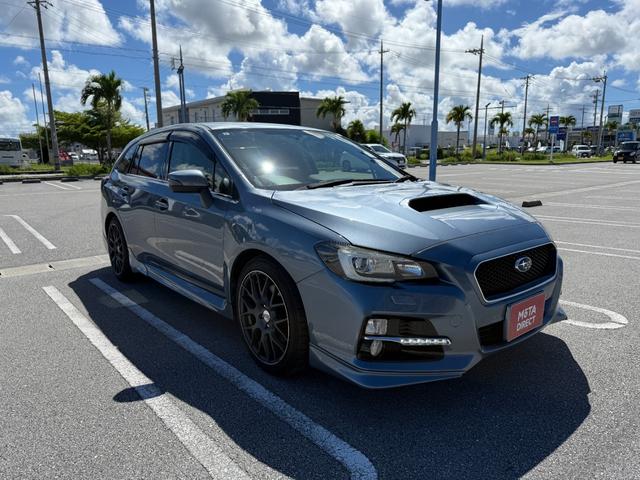 査定員が車両をしっかりチェック