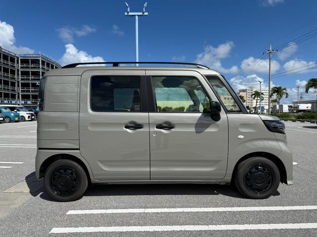 査定員が車両をしっかりチェック