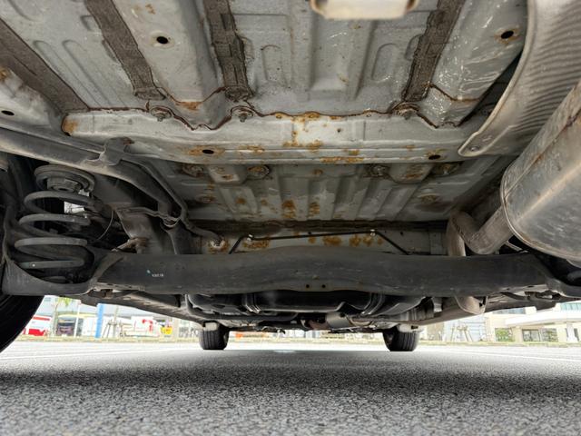 今までの中古車売買は市場に出回る中で、いくつもの業者や輸送費がかかっていて、購入時に大きなコストが上乗せされていました。ＭＯＴＡ　ＤＩＲＥＣＴはそんな中間コストを大幅に削減。だから安く販売！