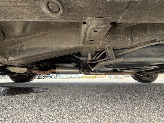 フリード Ｇ　プレミアムエディション　地デジＴＶ　盗難防止　ワンオーナー車　Ｄレコ　ＶＳＡ　電動格納ドアミラー　Ｂカメラ　ウォークスルー　オートクルーズ　キーレスキー　禁煙　パワステ　ＡＡＣ　ＥＴＣ車載器　パワーウィンド　ＡＢＳ　ＢＴ接続（14枚目）