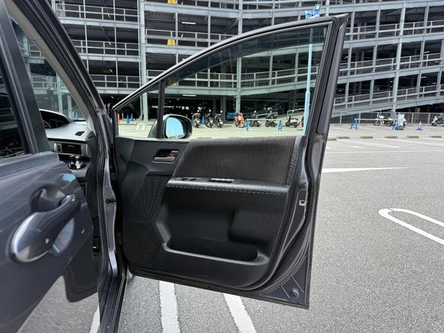 フリード Ｇ　プレミアムエディション　地デジＴＶ　盗難防止　ワンオーナー車　Ｄレコ　ＶＳＡ　電動格納ドアミラー　Ｂカメラ　ウォークスルー　オートクルーズ　キーレスキー　禁煙　パワステ　ＡＡＣ　ＥＴＣ車載器　パワーウィンド　ＡＢＳ　ＢＴ接続（21枚目）