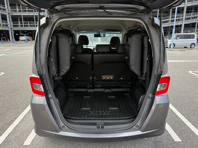 フリード Ｇ　プレミアムエディション　地デジＴＶ　盗難防止　ワンオーナー車　Ｄレコ　ＶＳＡ　電動格納ドアミラー　Ｂカメラ　ウォークスルー　オートクルーズ　キーレスキー　禁煙　パワステ　ＡＡＣ　ＥＴＣ車載器　パワーウィンド　ＡＢＳ　ＢＴ接続（35枚目）