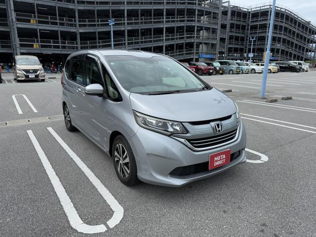 査定員が車両をしっかりチェック