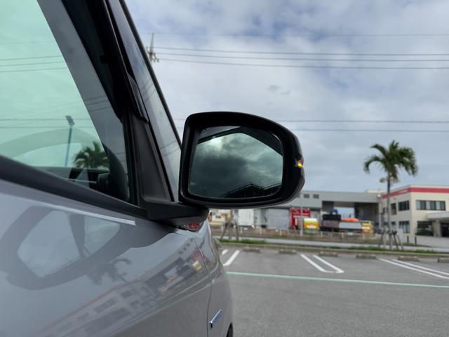 査定員が車両をしっかりチェック