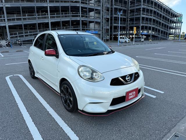 査定員が車両をしっかりチェック