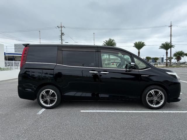 査定員が車両をしっかりチェック