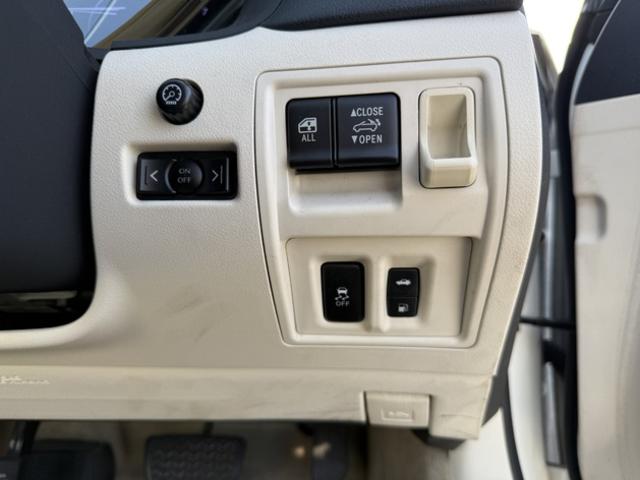 IS IS350C キーレス/スマートキー/Wエアコン/ETC/障害物センサー/バックカメラ/Bluetooth/CD/DVD/電動シート 地デジ DVD再生 スマートキー HDDナビ ETC クルーズコントロール BT(21枚目)