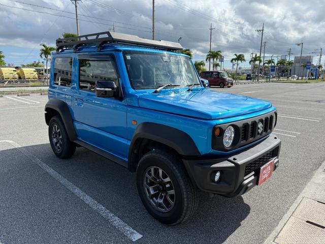 査定員が車両をしっかりチェック