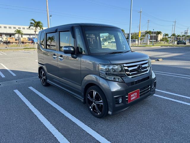 査定員が車両をしっかりチェック