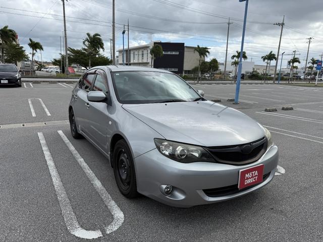 査定員が車両をしっかりチェック