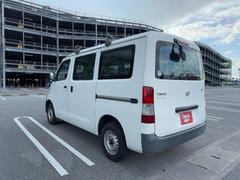 今までの中古車売買は市場に出回る中で、いくつもの業者や輸送費がかかっていて、購入時に大きなコストが上乗せされていました。ＭＯＴＡ　ＤＩＲＥＣＴはそんな中間コストを大幅に削減。だから安く販売！ 4