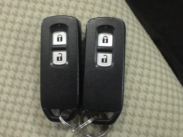 N-ONE G 禁煙・純正ナビ・バックカメラ・ETC・ドラレコ・スマートキー・オートAC・ベンチシート・1オーナー 電動格納ミラ- Sキー ETC付き オ-トエアコン メンテナンスノート 後カメラ ナビTV ワンセグ(13枚目)