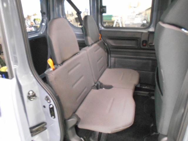 N-VAN ファン デモUP・禁煙・8インチナビ・USB接続コード・前後ドラレコ・ETC・スマートキー・ホンダセンシング・リアパーキングセンサー・オートハイビーム・LED・フォグ 追従クルーズ 運転席助手席エアバッグ(19枚目)