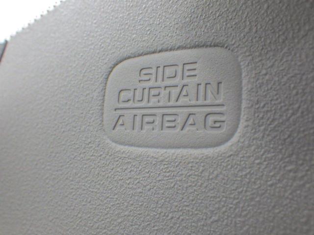 車両側面からの安全性も高めてくれる、安心装備のサイドカーテンエアバックシステムです◎