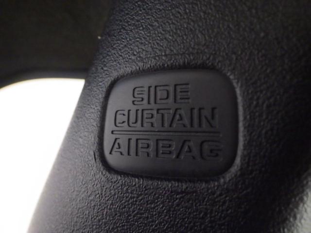 車両側面からの安全性も高めてくれる、安心装備のサイドカーテンエアバックシステムです◎