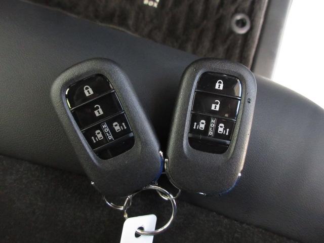 Ｎ－ＢＯＸカスタム ターボ　禁煙・デモＵＰ・９インチＣＯＮＮＥＣＴナビ・前後ドラレコ・ＥＴＣ・スマートキー・両側電動スライドドア・シートヒーター・パドルシフト・カーテンＳＲＳ・ホンダセンシング・パーキングセンサー・ＬＥＤ・アルミ（15枚目）