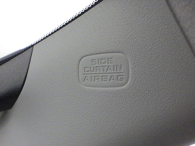 フィット ｅ：ＨＥＶホーム　禁煙車　前後誤発進抑制機能　クリソナ　助手席エアバッグ　運転席エアバッグ　１オナ　アイドリングストップ　ＬＥＤライト　ＵＳＢ接続　バックカメラ　ＡＢＳ　サイドエアバッグ　オートクルーズコントロール（28枚目）